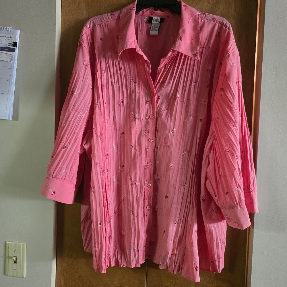 Very Feminine Studio 1940 Women's Eyelet Blouse, Size 30/32